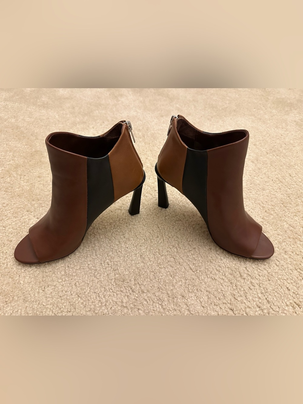 Vince Camuto Brown and Black Leather Color Block Peep-Toe Ankle Booties 9 Medium - Picture 2 of 5